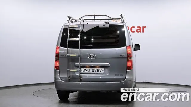 Hyundai Starex 2019 — фото 4