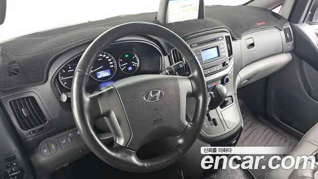 Hyundai Starex 2019 — фото 11