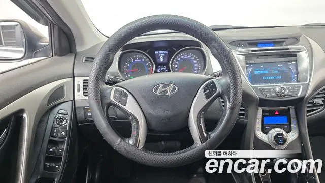 Hyundai AVANTE 2011 — фото 13