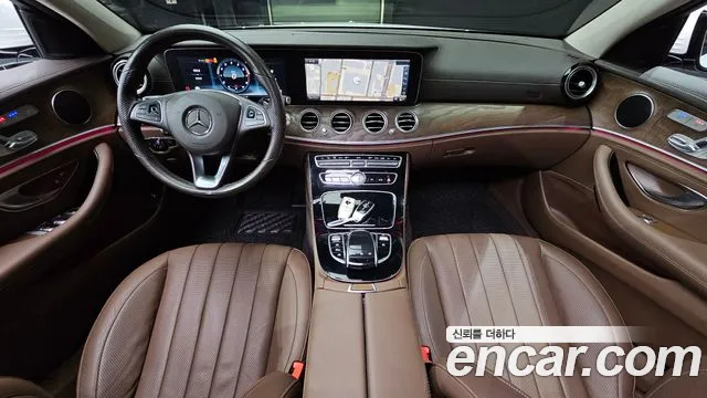 Mercedes-Benz E-Class 2017 — фото 7