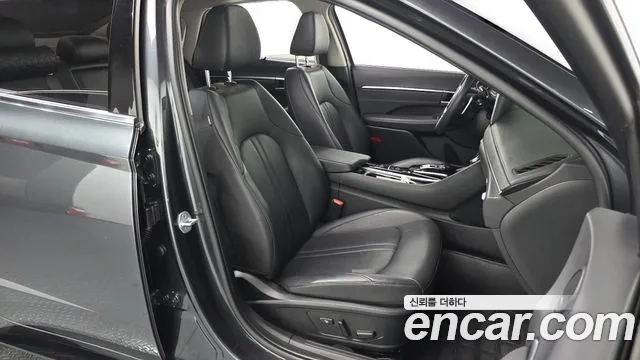 Hyundai Sonata 2022 — фото 18