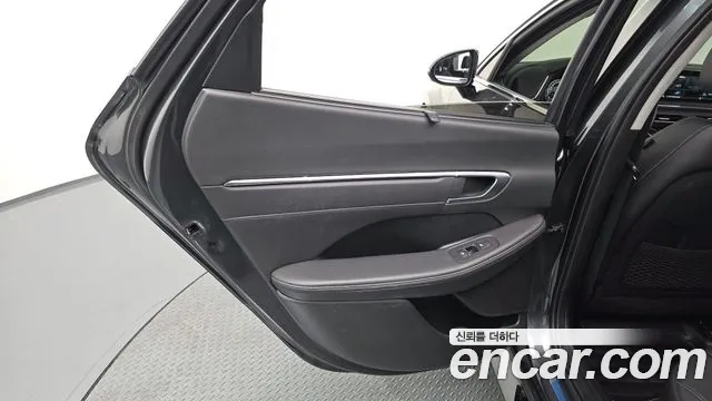 Hyundai Sonata 2022 — фото 15