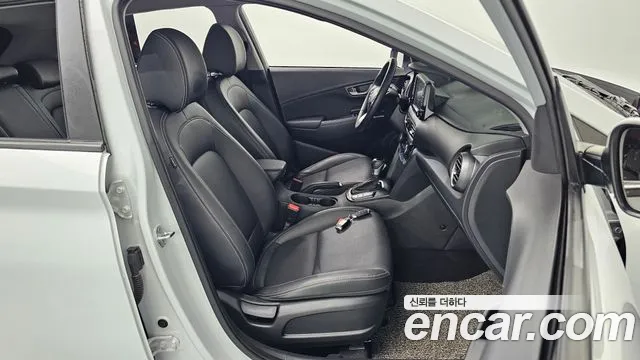 Hyundai Kona 2020 — фото 16