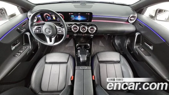 Mercedes-Benz A-Class 2021 — фото 7