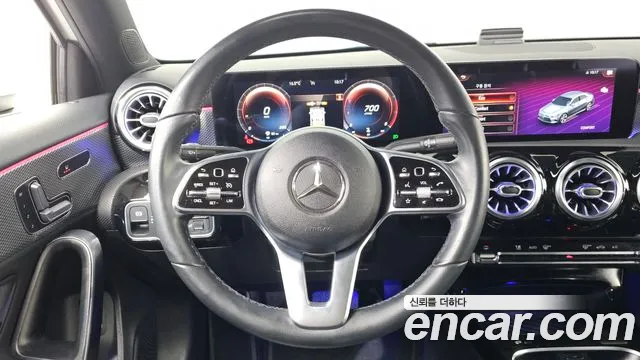 Mercedes-Benz A-Class 2021 — фото 14