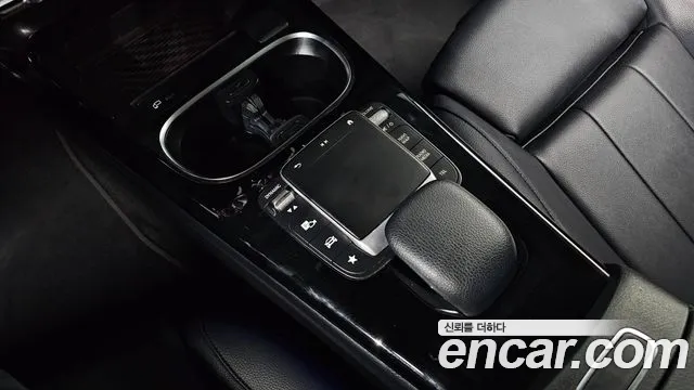 Mercedes-Benz A-Class 2021 — фото 18
