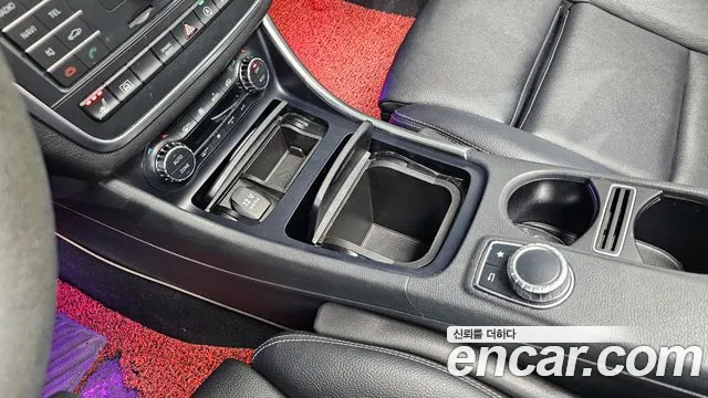 Mercedes-Benz GLA-Class 2017 — фото 18