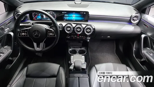 Mercedes-Benz A-Class 2021 — фото 10