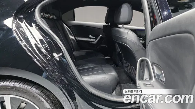 Mercedes-Benz A-Class 2021 — фото 18