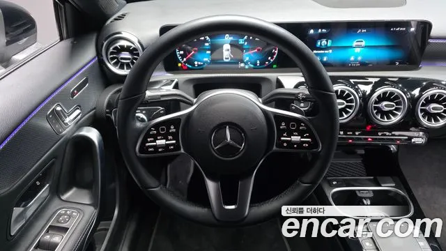 Mercedes-Benz A-Class 2021 — фото 19