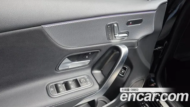 Mercedes-Benz A-Class 2021 — фото 20