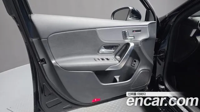 Mercedes-Benz A-Class 2021 — фото 14