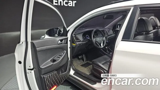 Hyundai Tucson 2018 — фото 10