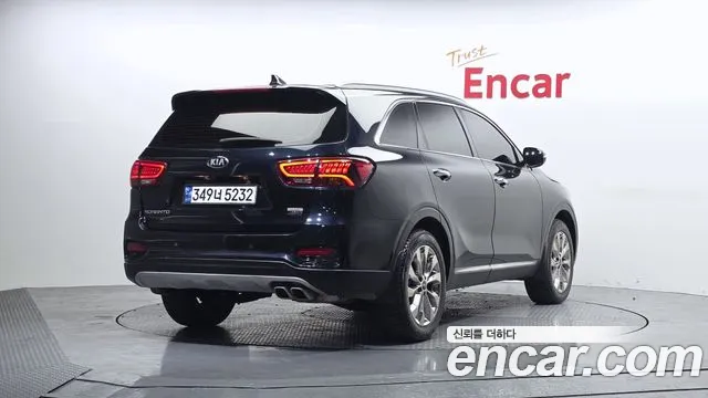 Kia Sorento 2018 — фото 2