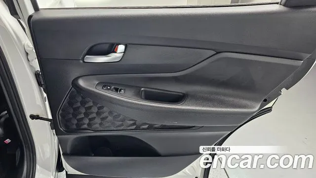 Hyundai Santafe 2021 — фото 15