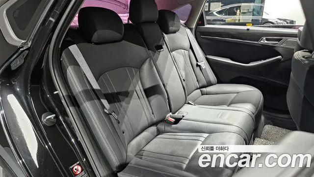 Genesis G80 2018 — фото 18