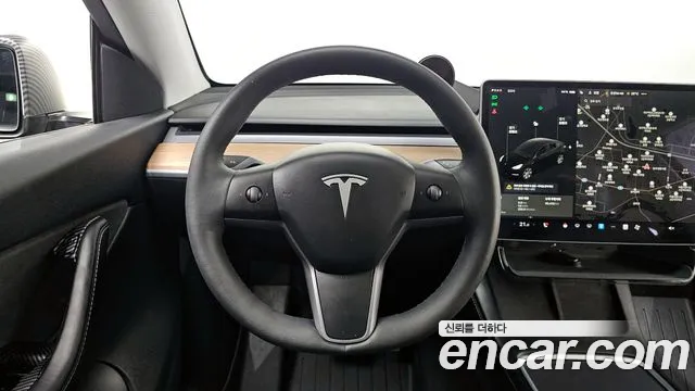 Tesla Model Y 2021 — фото 18