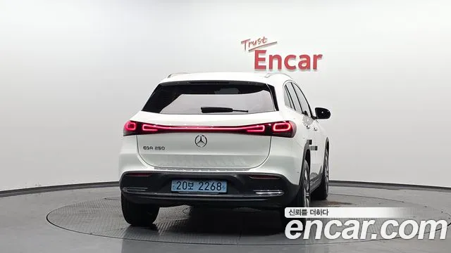 Mercedes-Benz EQA 2021 — фото 3