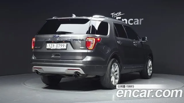 Ford Explorer 2016 — фото 2