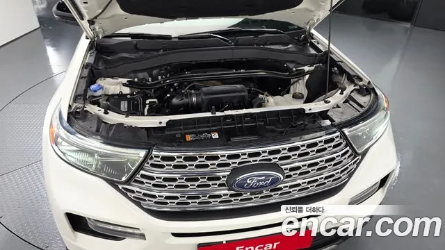 Ford Explorer 2020 — фото 6
