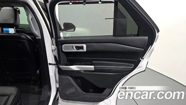 Ford Explorer 2020 — фото 15