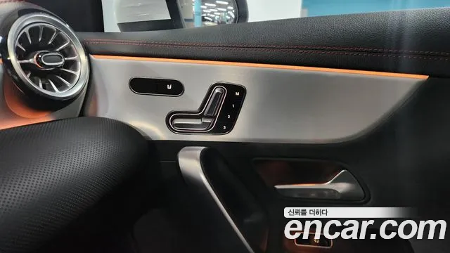 Mercedes-Benz CLA-Class 2023 — фото 12