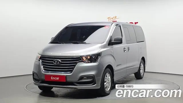 Hyundai Starex 2019 — фото 1