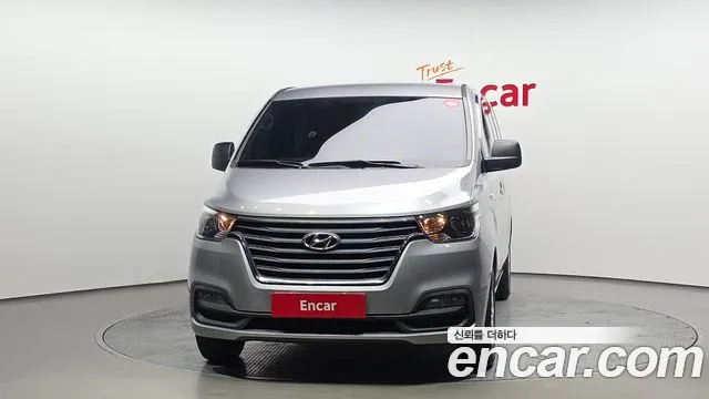 Hyundai Starex 2019 — фото 3