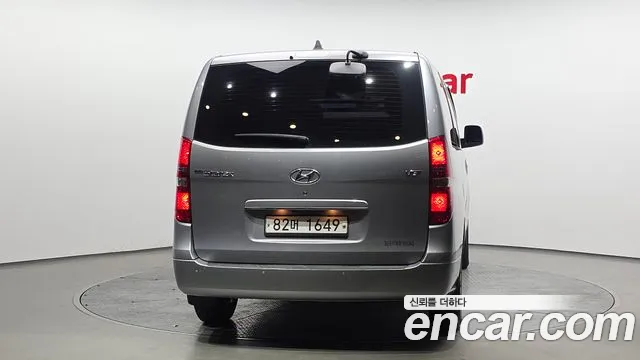 Hyundai Starex 2019 — фото 4