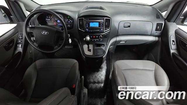 Hyundai Starex 2019 — фото 7