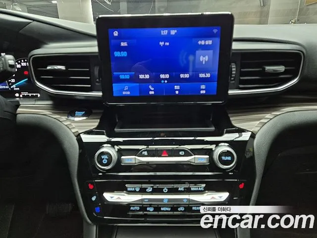 Ford Explorer 2022 — фото 12