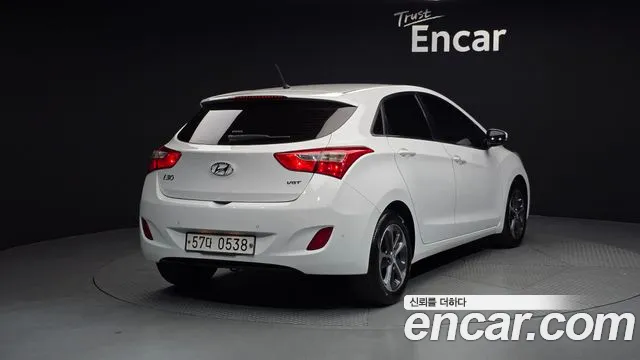 Hyundai i30 2016 — фото 2