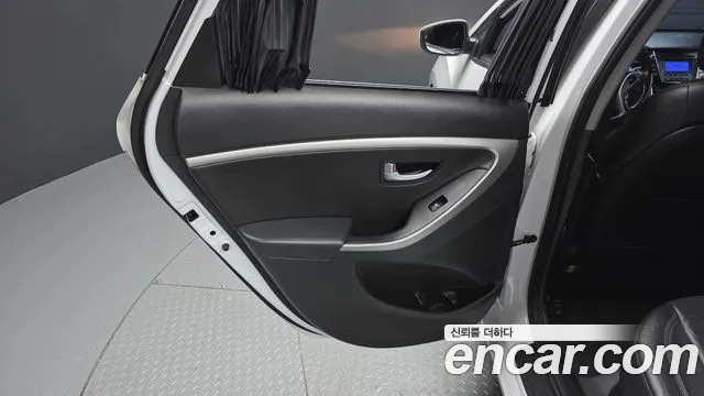 Hyundai i30 2016 — фото 15