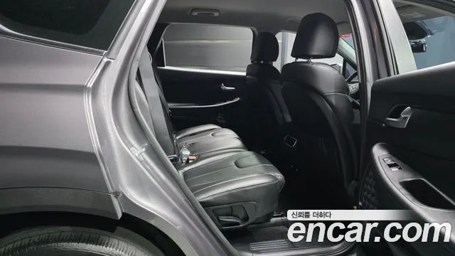 Hyundai Santafe 2021 — фото 18