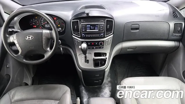 Hyundai Starex 2016 — фото 7