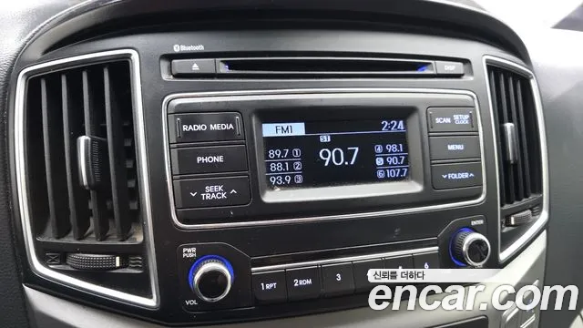 Hyundai Starex 2016 — фото 14