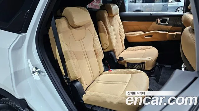 Kia Sorento 2022 — фото 18