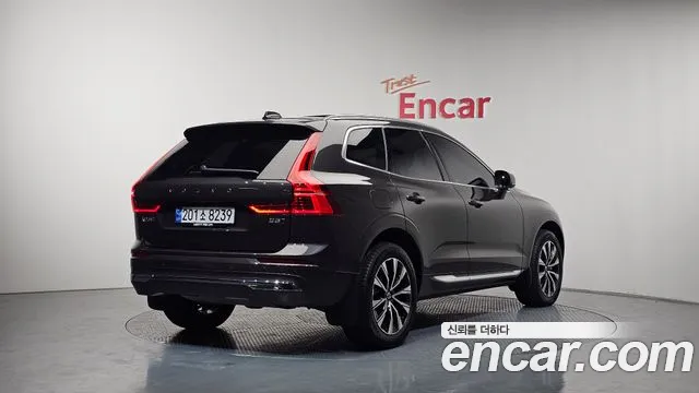 Volvo XC60 2024 — фото 2