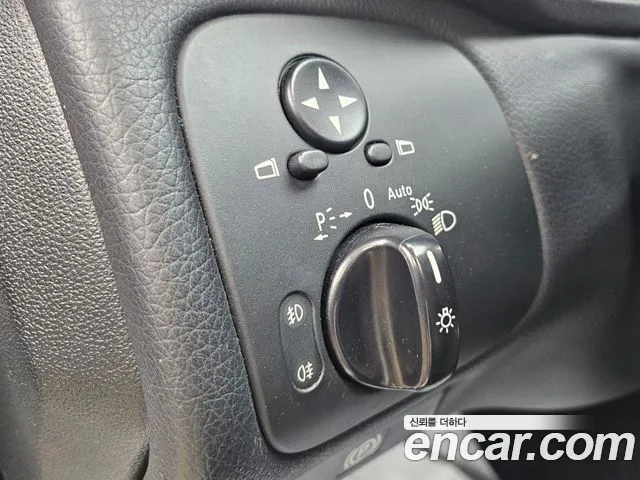 Mercedes-Benz C-Class 2005 — фото 16