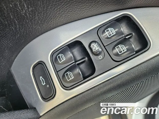 Mercedes-Benz C-Class 2005 — фото 17