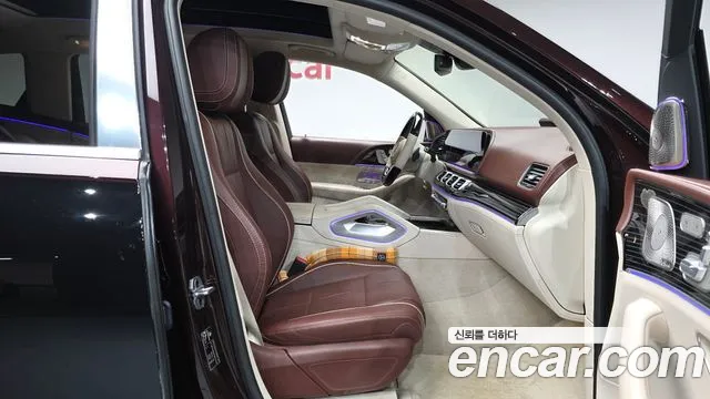 Mercedes-Benz GLS-Class 2023 — фото 16
