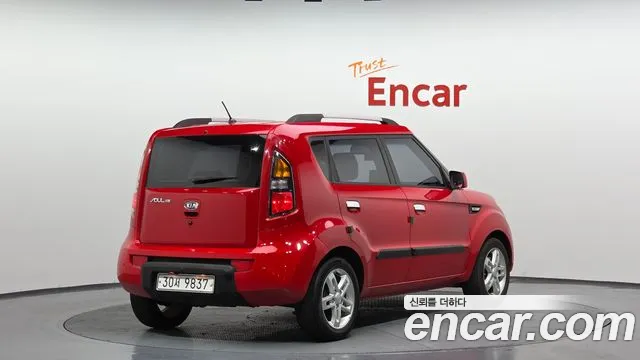 Kia Soul 2009 — фото 2