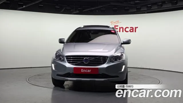 Volvo XC60 2017 — фото 3