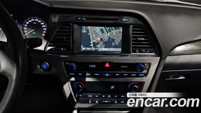 Hyundai Sonata 2015 — фото 15