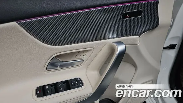 Mercedes-Benz A-Class 2022 — фото 17