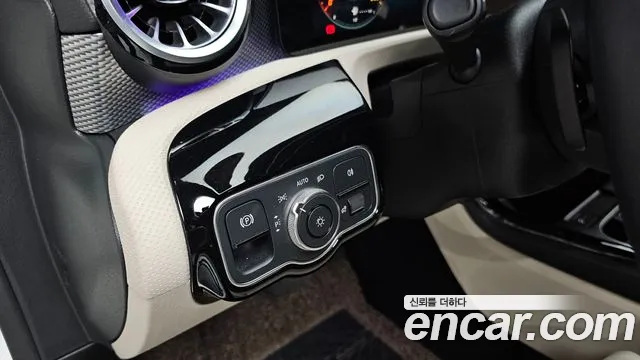 Mercedes-Benz A-Class 2022 — фото 18