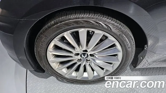 Hyundai Equus 2015 — фото 5