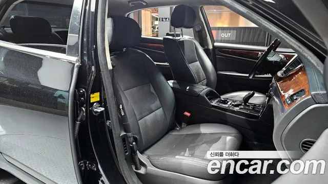 Hyundai Equus 2015 — фото 11