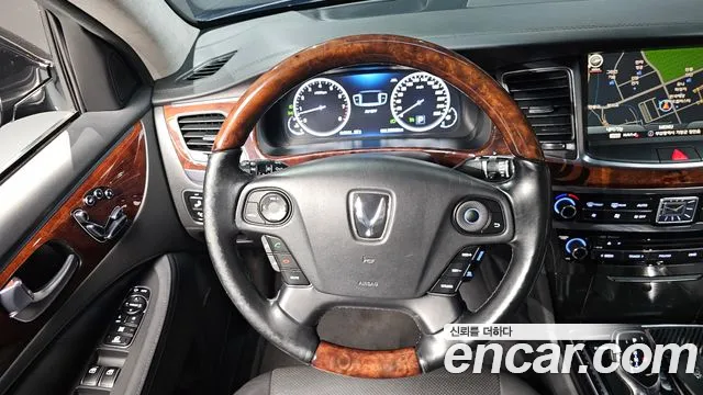Hyundai Equus 2015 — фото 13