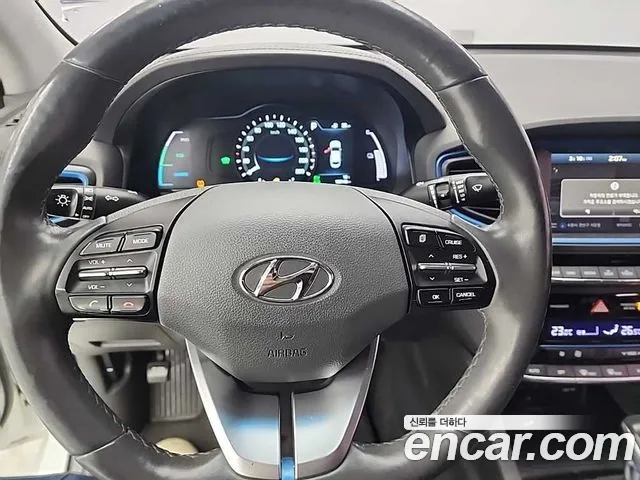 Hyundai Ioniq 2016 — фото 9